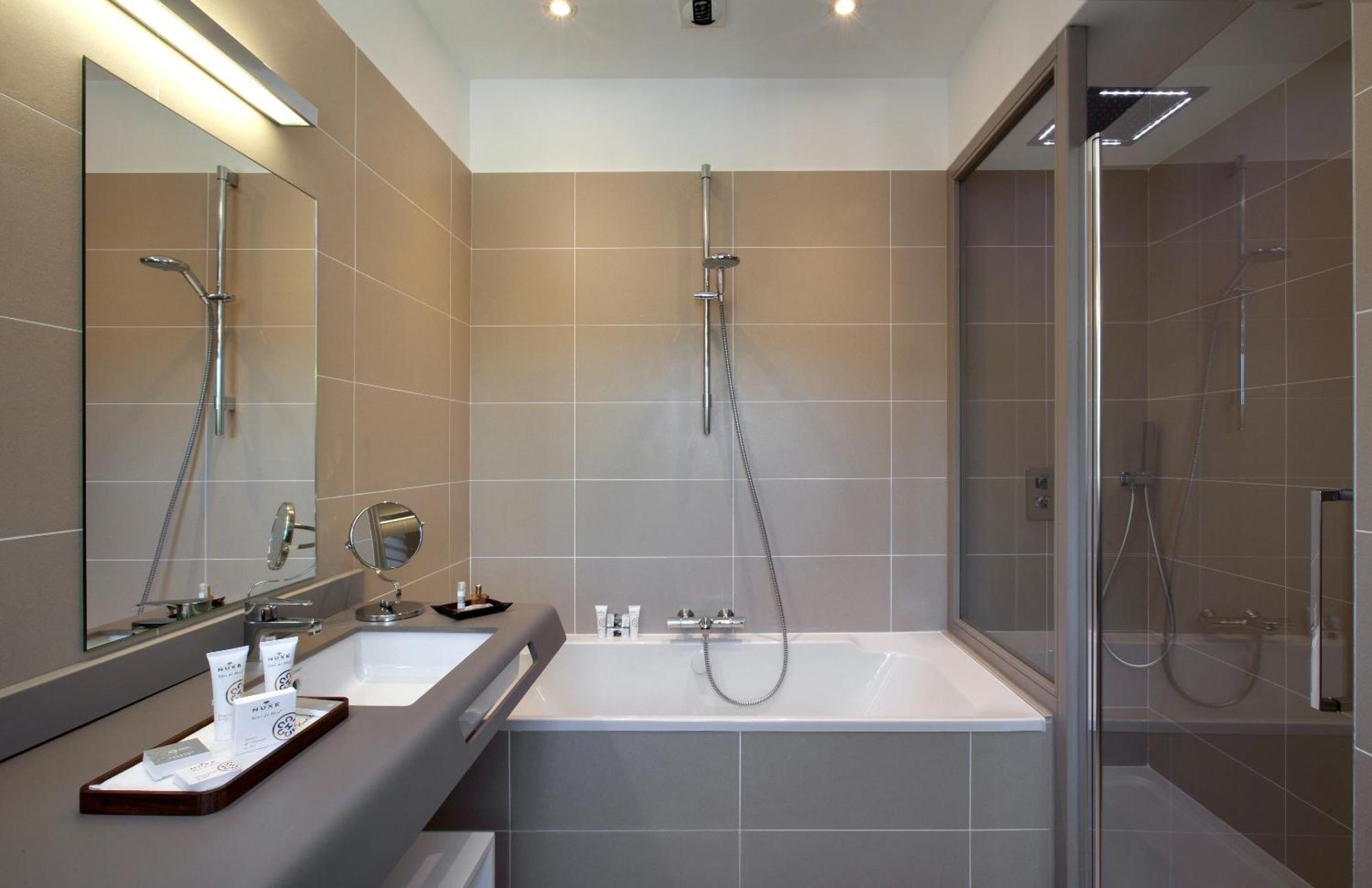 Mas De Boudan Hotel Nimes Room photo